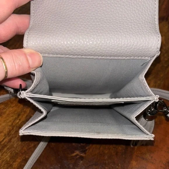 Just Must Small Bunny Crossbody Bag - Picture 9 of 11